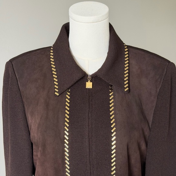 ✨ St. John Collection Knit & Suede Brown Blazer Jacket with Gold Tone Chain Trim - Picture 2 of 16